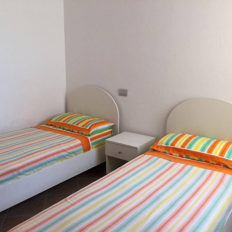 Bertolottu Residence Apartments Tortolì Buitenkant foto