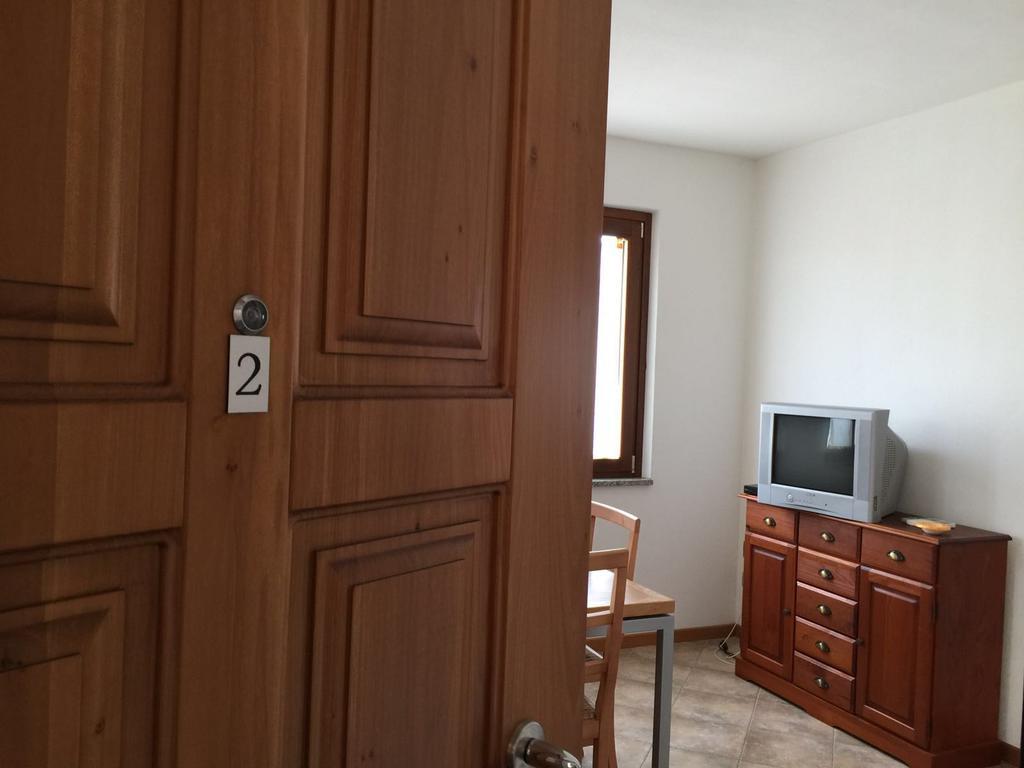 Bertolottu Residence Apartments Tortolì Buitenkant foto